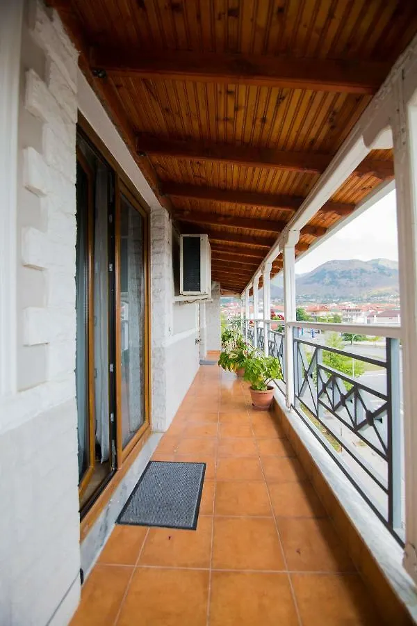 Dea Hotel 2002 3*, Korce Albanie