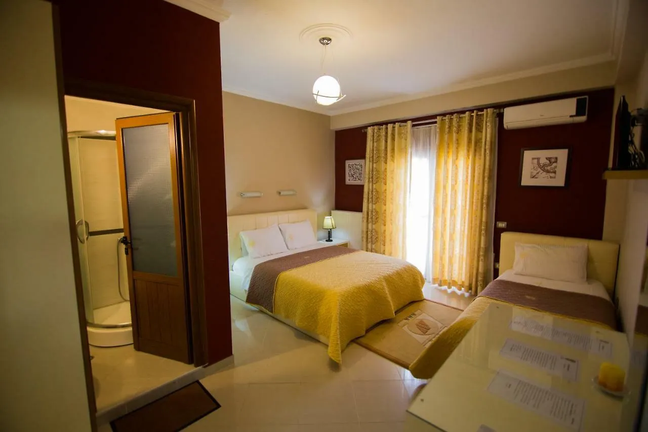 Dea Hotel 2002 Korce