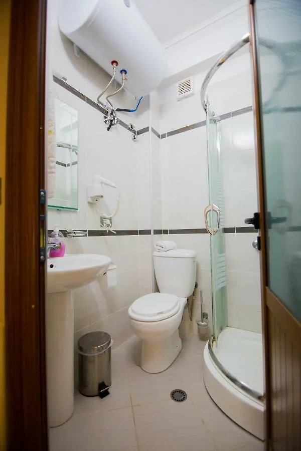 ***  Dea Hotel 2002 Korce Albania