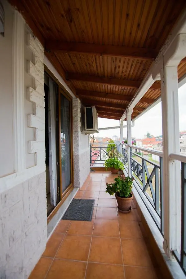 Dea Hotel 2002 Korce