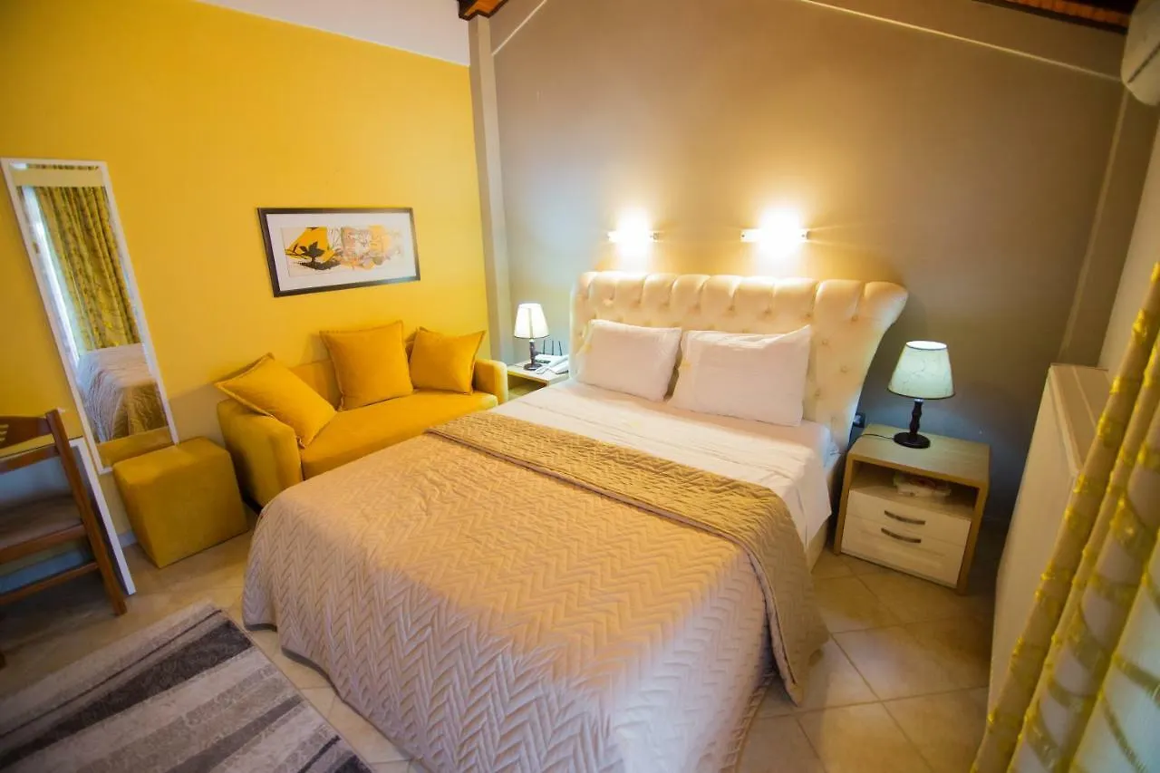 Dea Hotel 2002 Korce